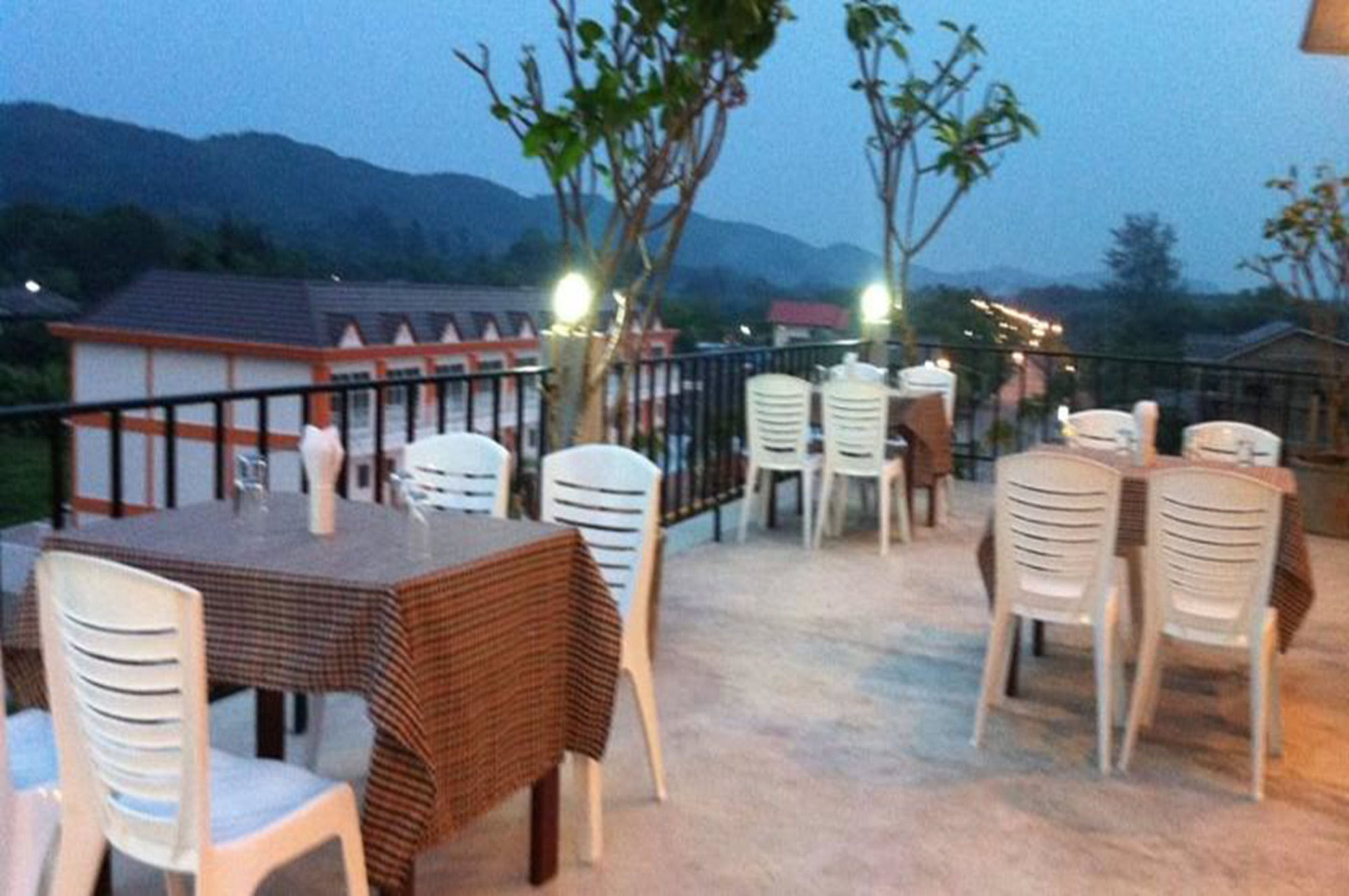 Fabb Chao Lao Beach Hotel Praia de Chao Lao Exterior foto